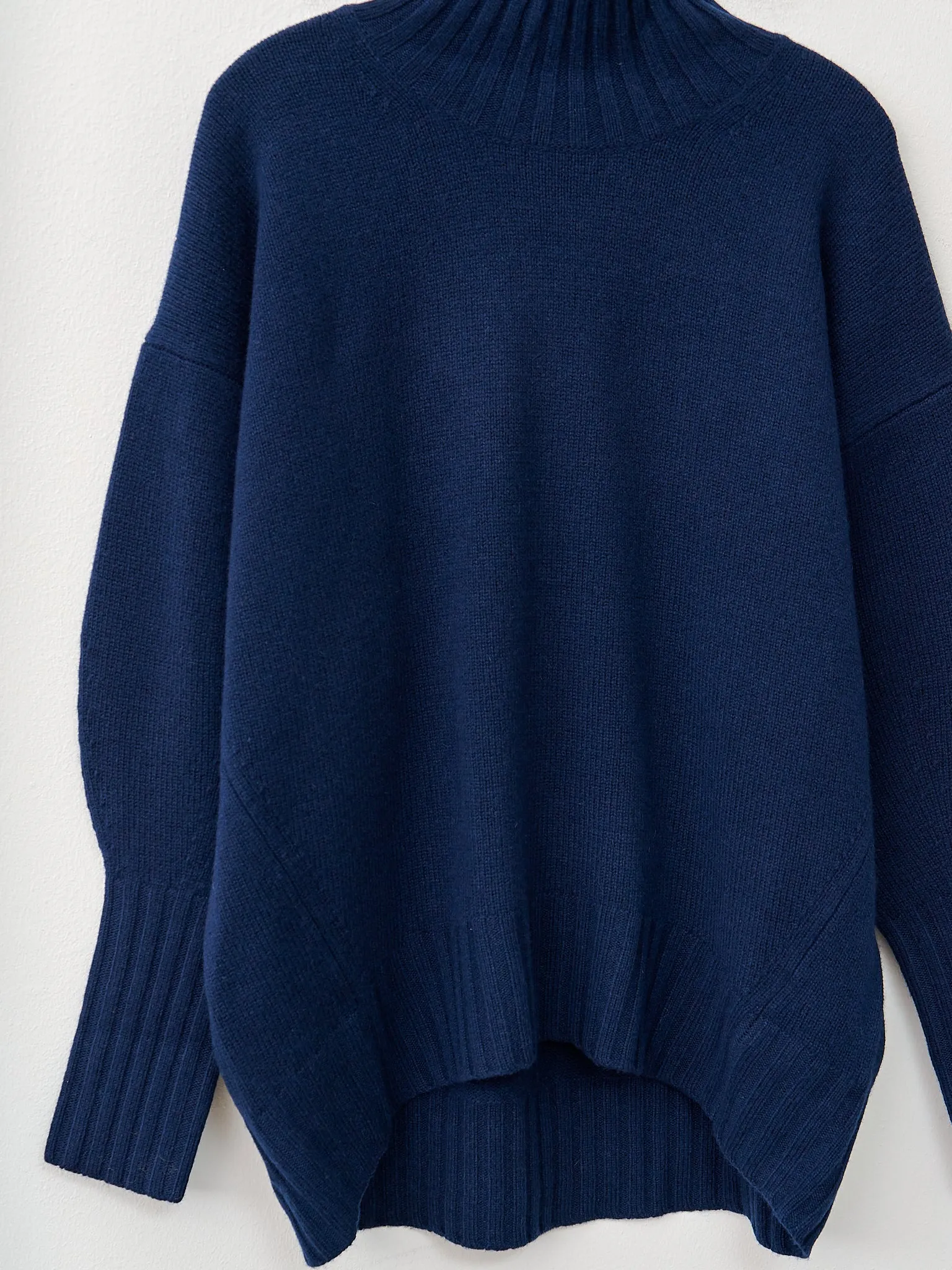 Highcollar Sweater - Indigo