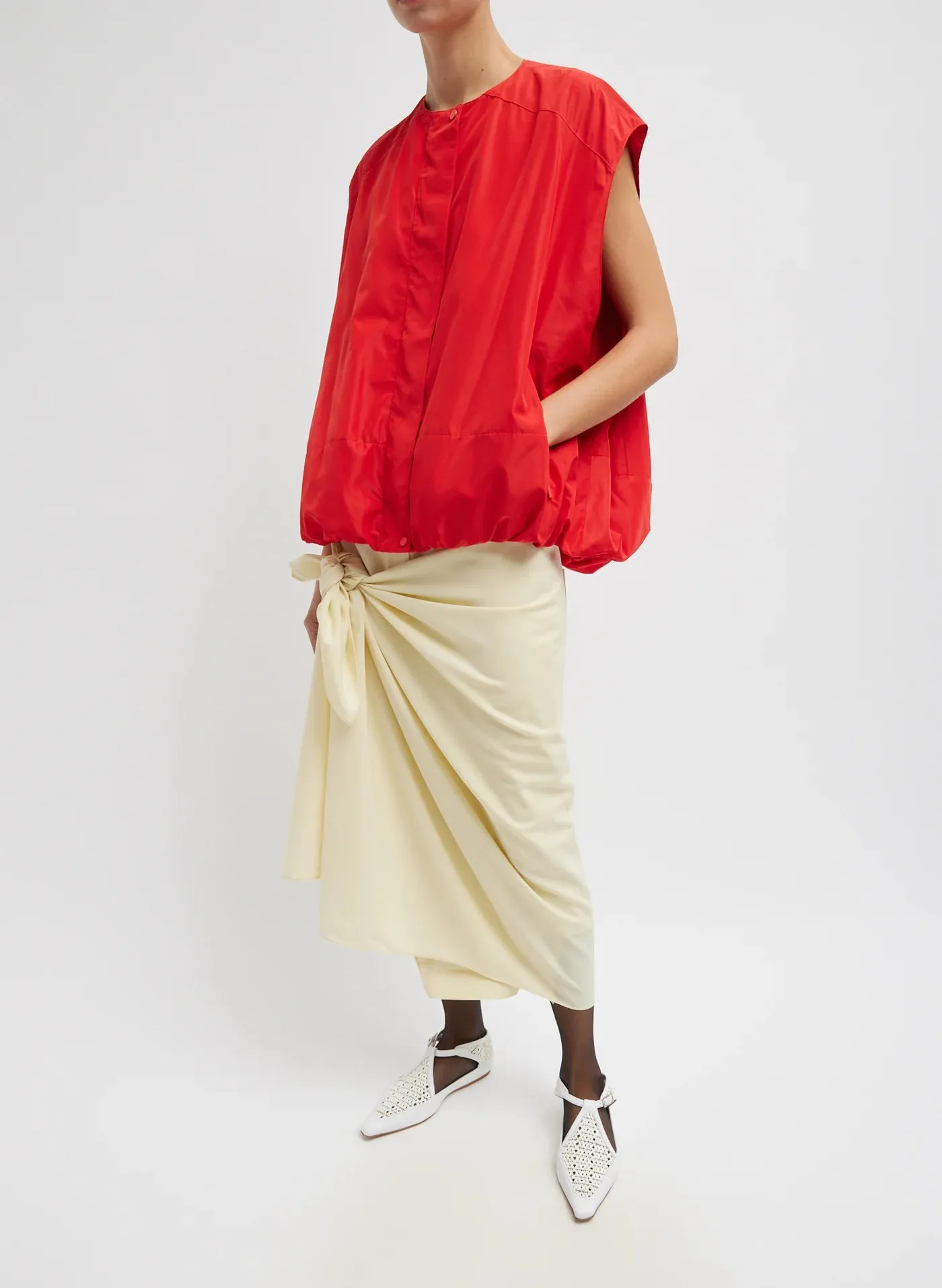 Italian Sporty Nylon Sleevless Vest in Lava