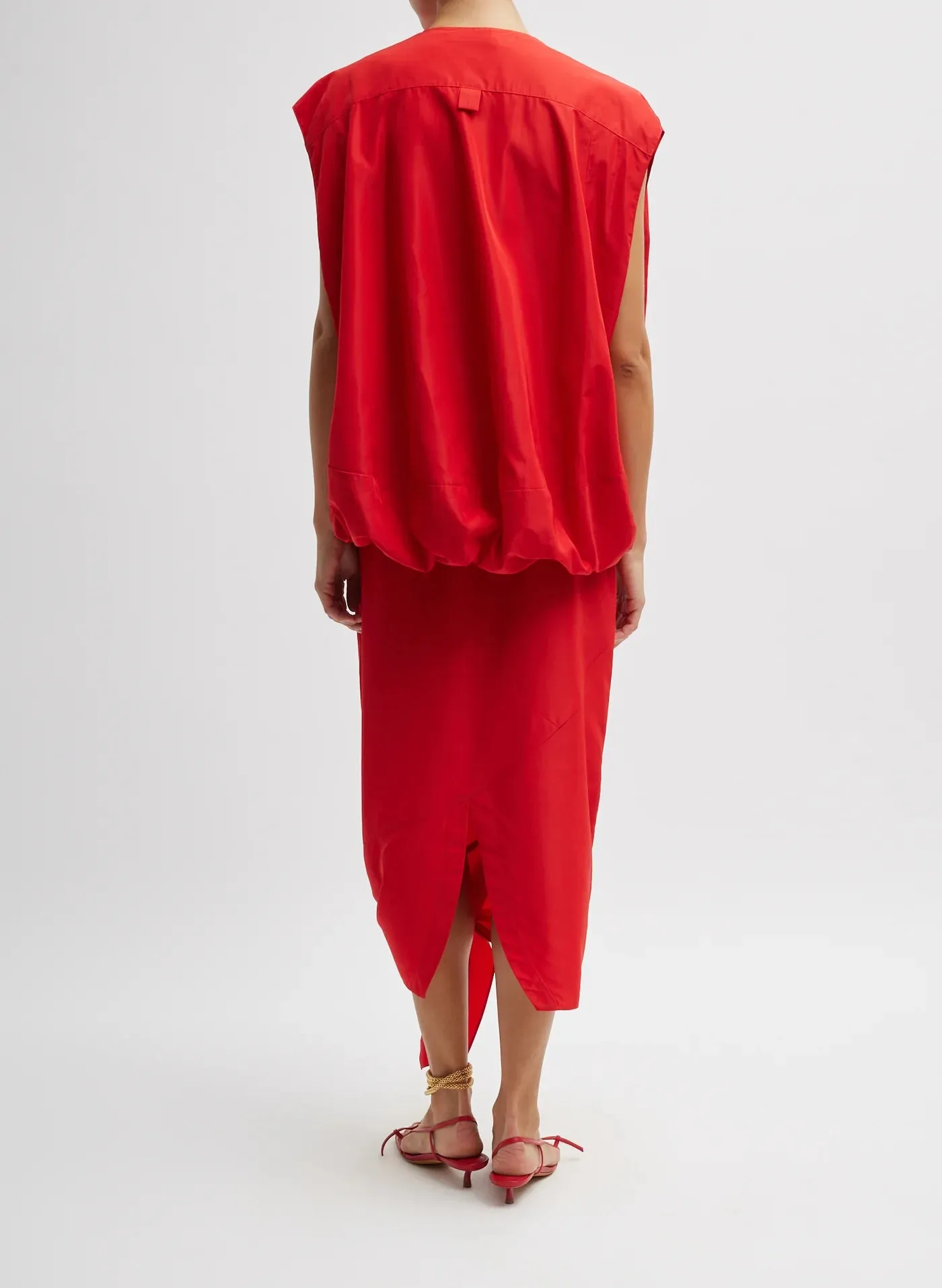 Italian Sporty Nylon Sleevless Vest in Lava