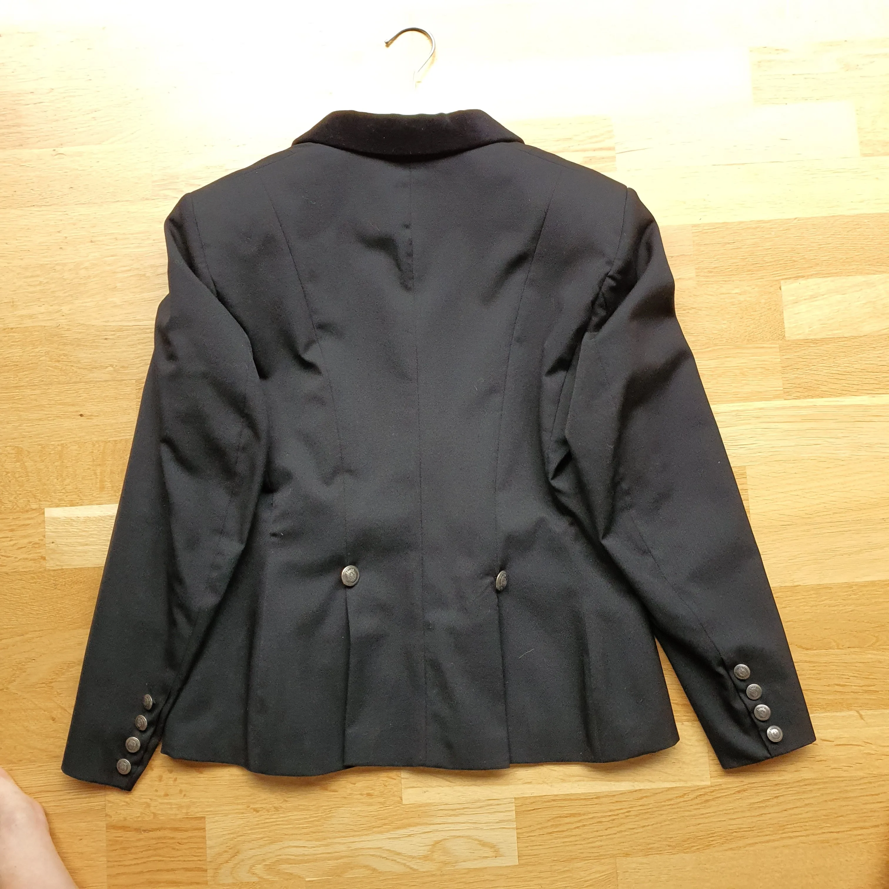 Mears Pytchley black cutaway show jacket ladies size 10