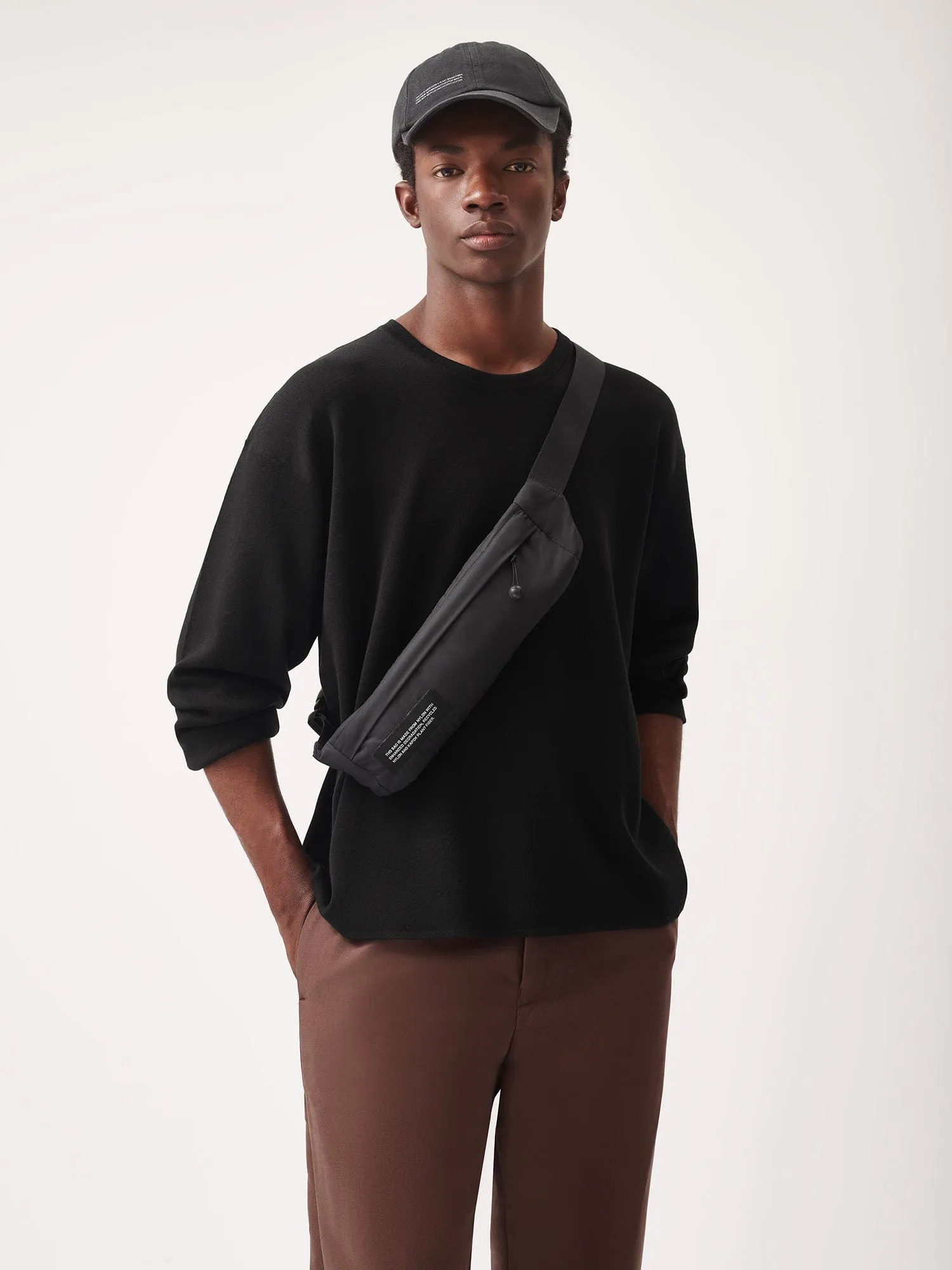 Mens Regenerative Merino Wool Sweater—black