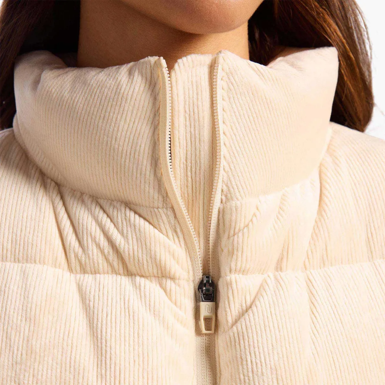 Ribbed Velour Puffer Vest | Bone