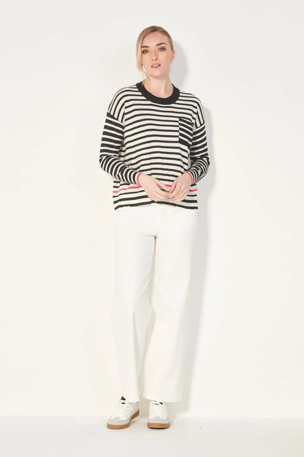VERGE | GHOST SWEATER  - BLACK