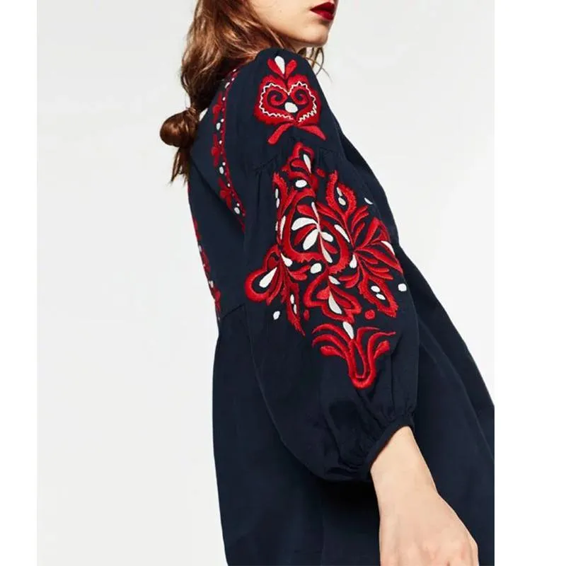 Vintage Ethnic Embroidery Dress/Drawstring Round Neck Lantern Sleeve Long Dress